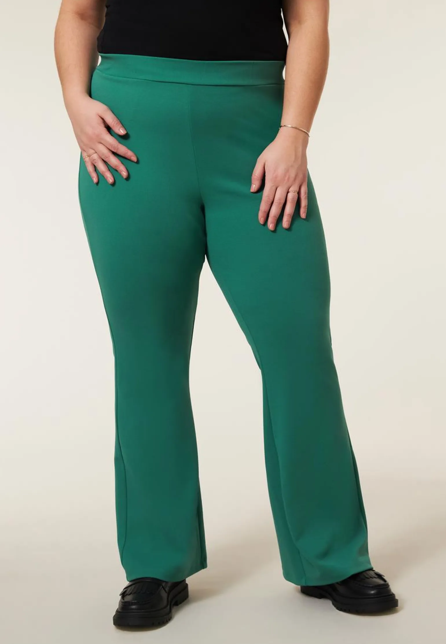 Outlet Miss Etam Broek flared groen 32" Leaf green
