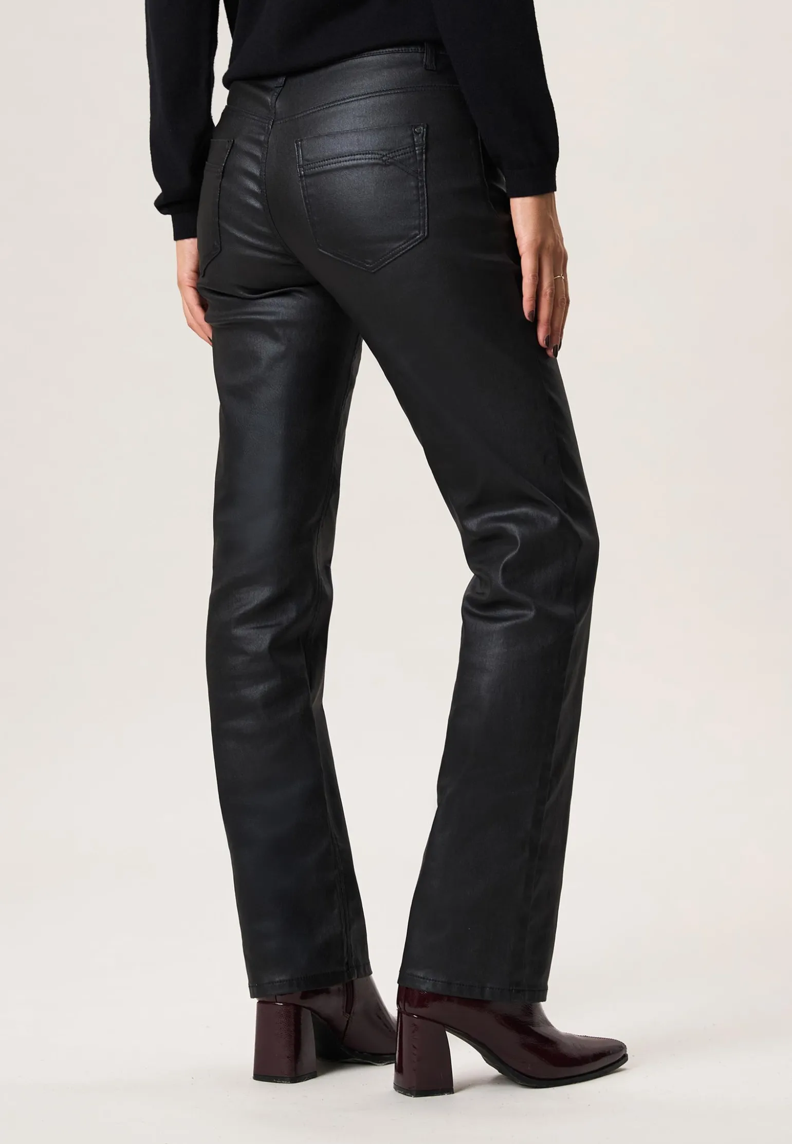 Miss Etam Broek straight fit coated 32" Zwart