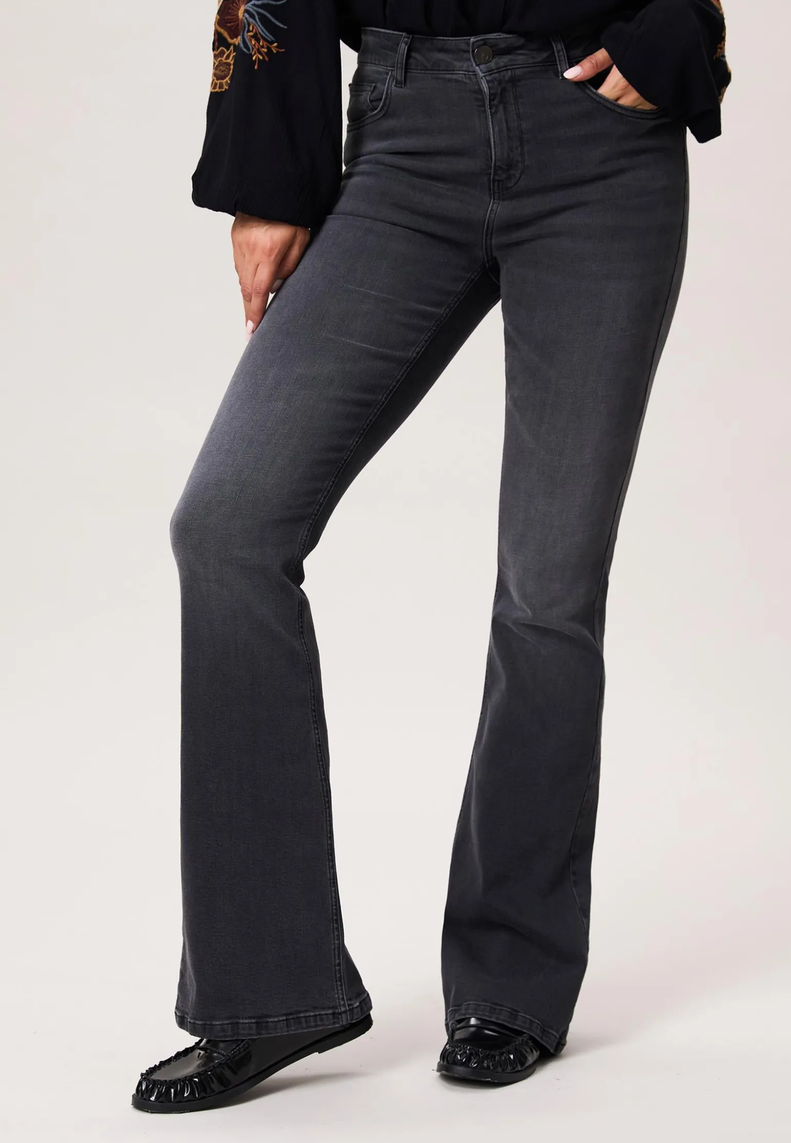 Miss Etam Jeans flared leg grijs 36" Mid grey denim