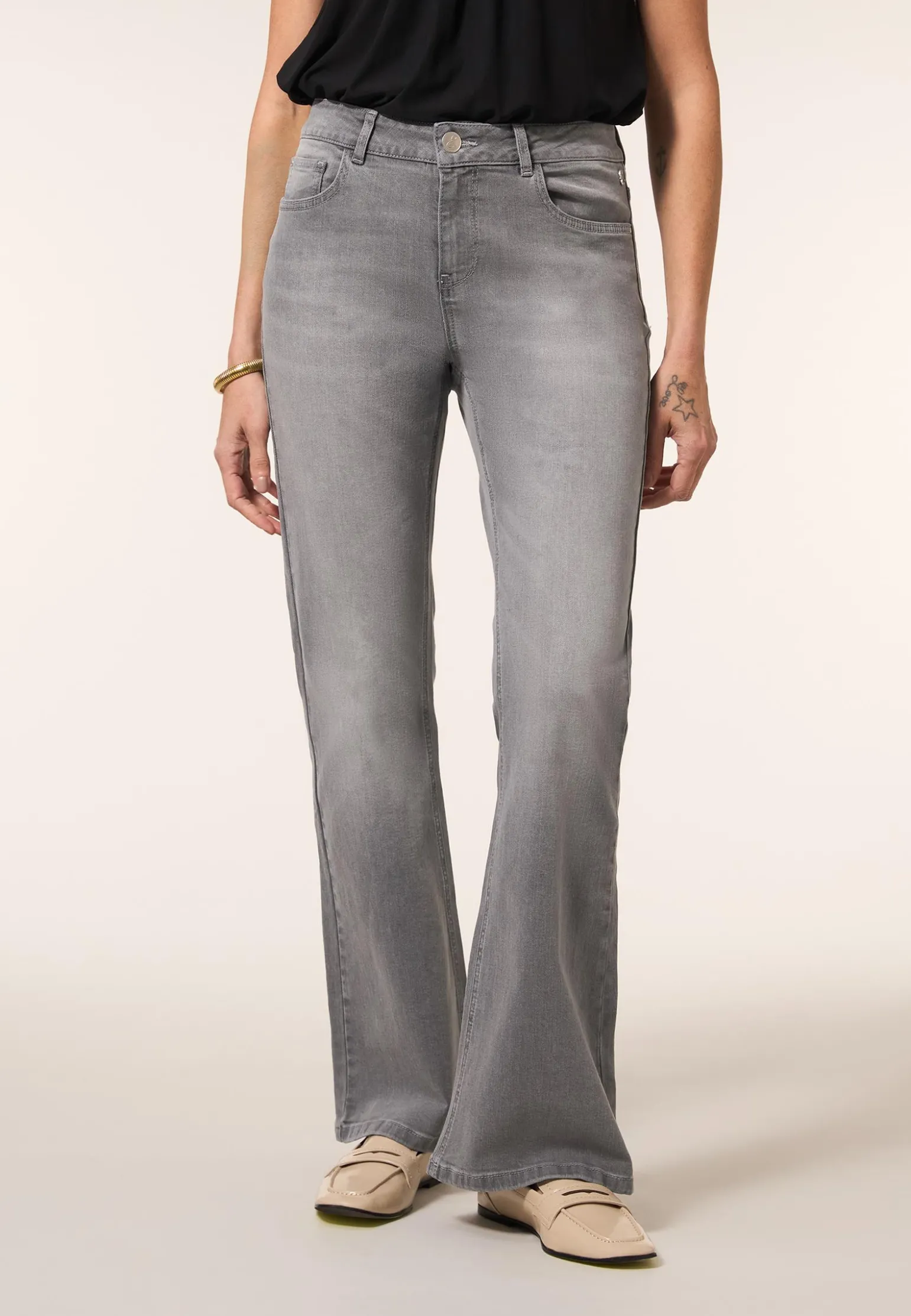 Miss Etam Jeans flared leg 32" Grijs