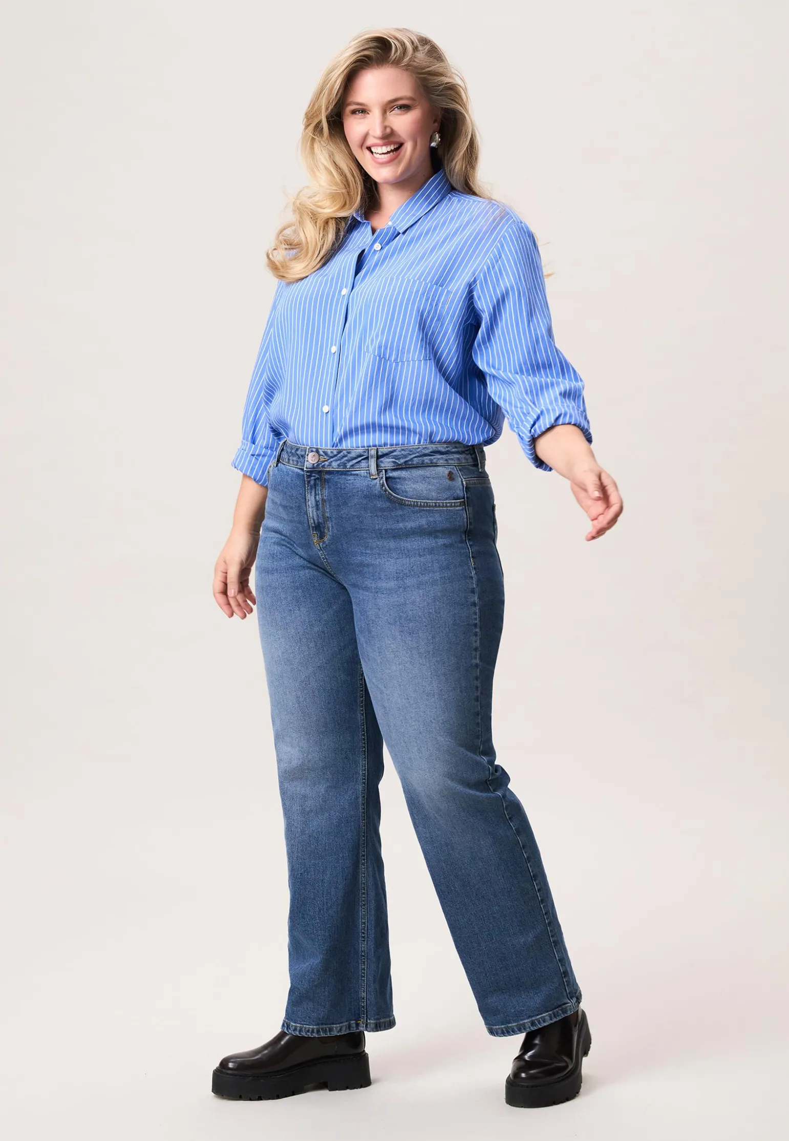 Clearance Miss Etam Jeans relaxed straight fit blauw 32" Medium denim