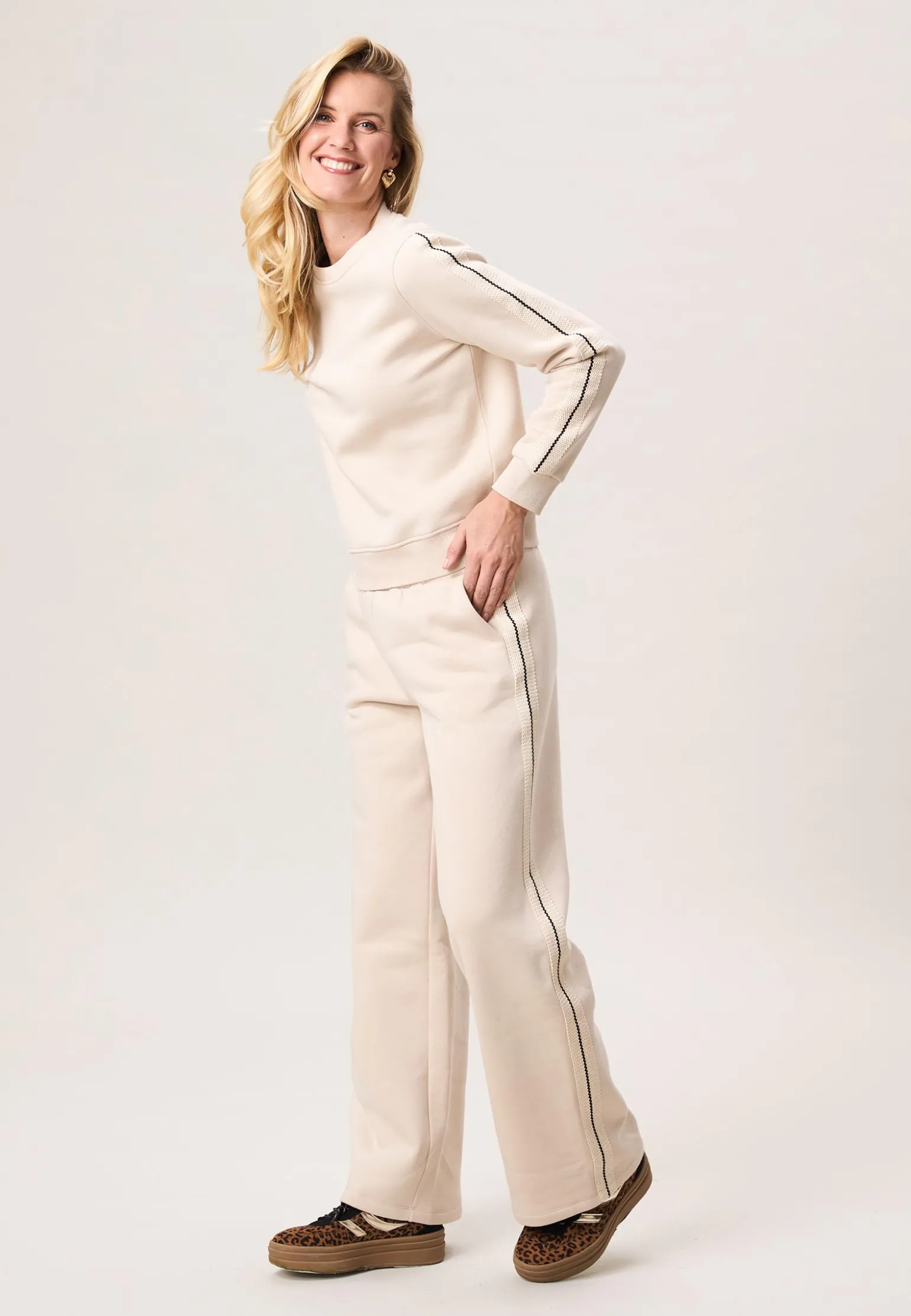 New Miss Etam Sweater detail licht zand Light sand